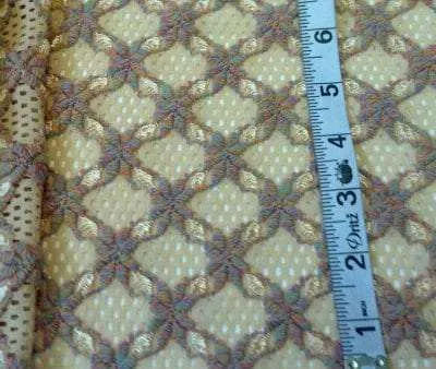 4Q-106 Taffy Lattice Lace